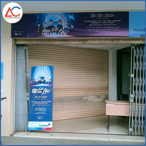 Khẳng định bảng hiệu dán decal có bền hay không phụ thuộc hoàn toàn vào việc lựa chọn vật liệu, công nghệ.